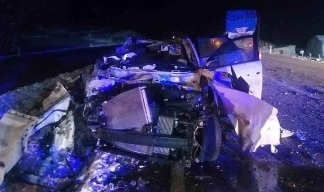 Yozgat'ta korkunç kaza! Otomobil hurdaya döndü: 3 ölü, 2 ağır yaralı