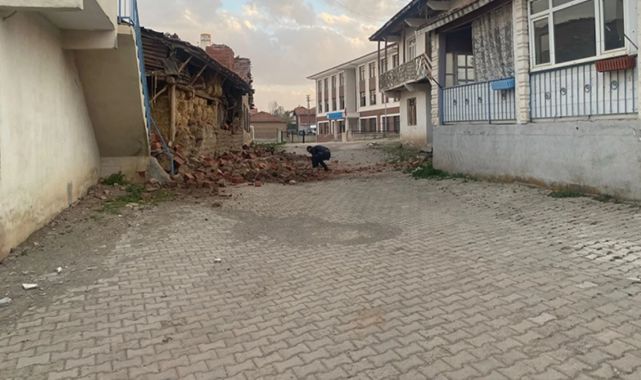 Tokat'ta 5,6 Büyüklüğündeki Deprem Sonrası Eğitime 1 Gün Ara Verildi