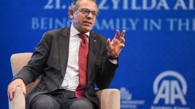 - Aile ve Toplum Hizmetleri Genel Müdürü Tuncay Cevheroğlu:
- "1965'li