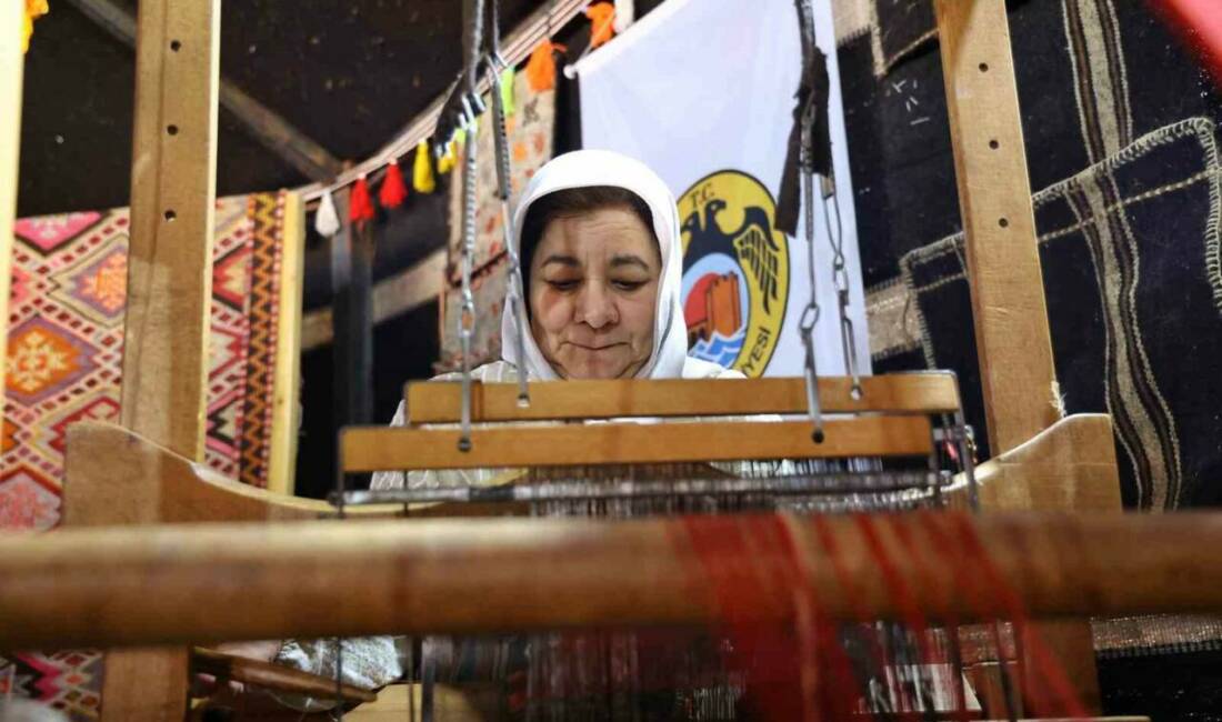 Antalya Büyükşehir Belediyesi tarafından düzenlenen 4. Uluslararası Antalya Yörük Türkmen
