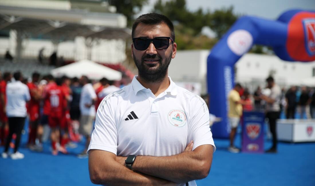 - Nevşehir Belediyespor kaptanı Hasari Erdoğan:
- "Şampiyonluk isteğiyle devam ettik