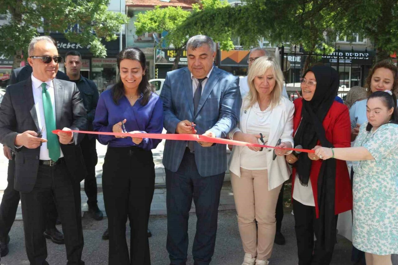 Afyonkarahisar’da 2024-2025 eğitim öğretim yılı Hayat Boyu Öğrenme Haftası etkinlikleri