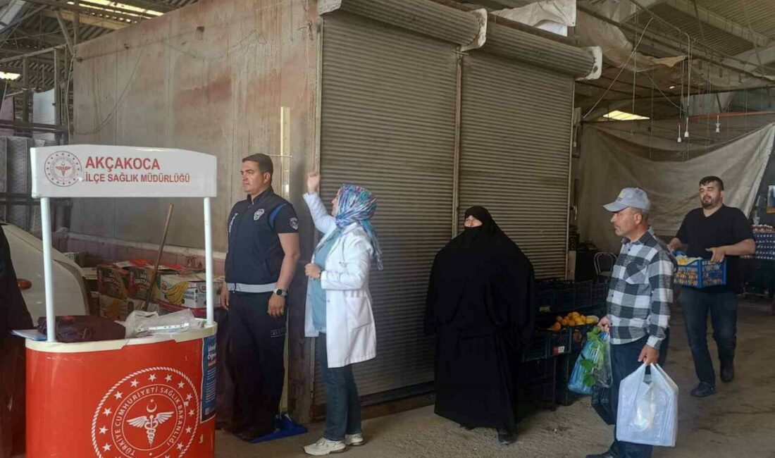 DÜZCE (İHA) – Akçakoca İlçe Sağlık Müdürlüğü ekipleri ilçe genelinde