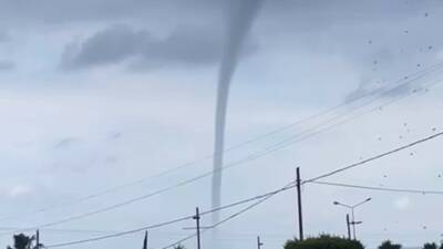 Antalya’nın Alanya ilçesinde sabah saatlerinde çıkan hortum korku dolu anların