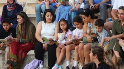 ANTALYA (AA) – Antalya’nın Kaş ilçesinde veli ve öğrenciler, okuma