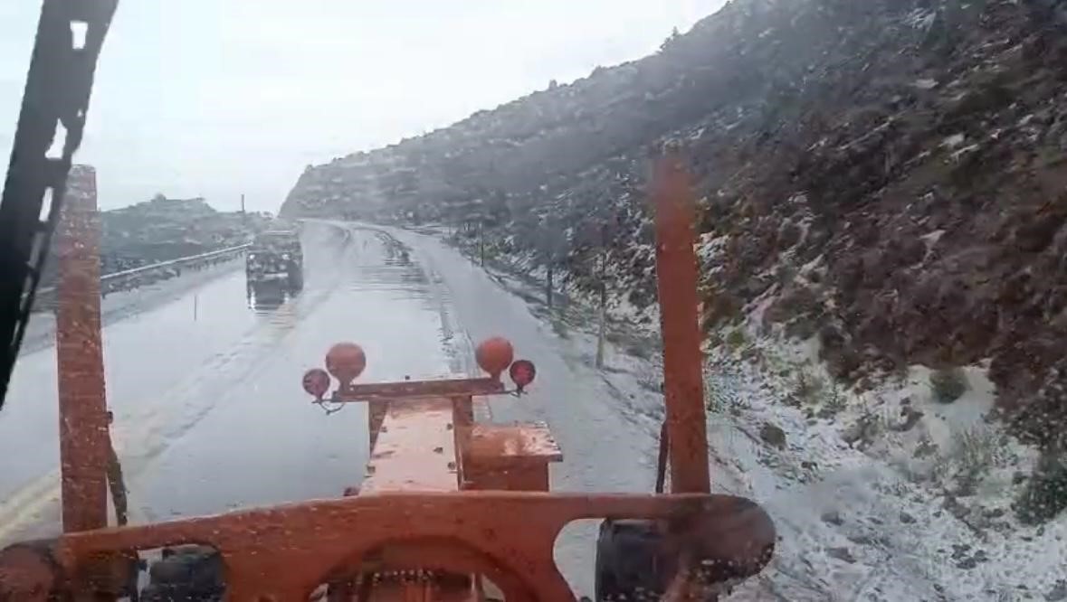 Antalya’yı Konya’ya bağlayan Akseki-Seydişehir karayolunda dolu yağışı etkili oldu, Alacabel’de
