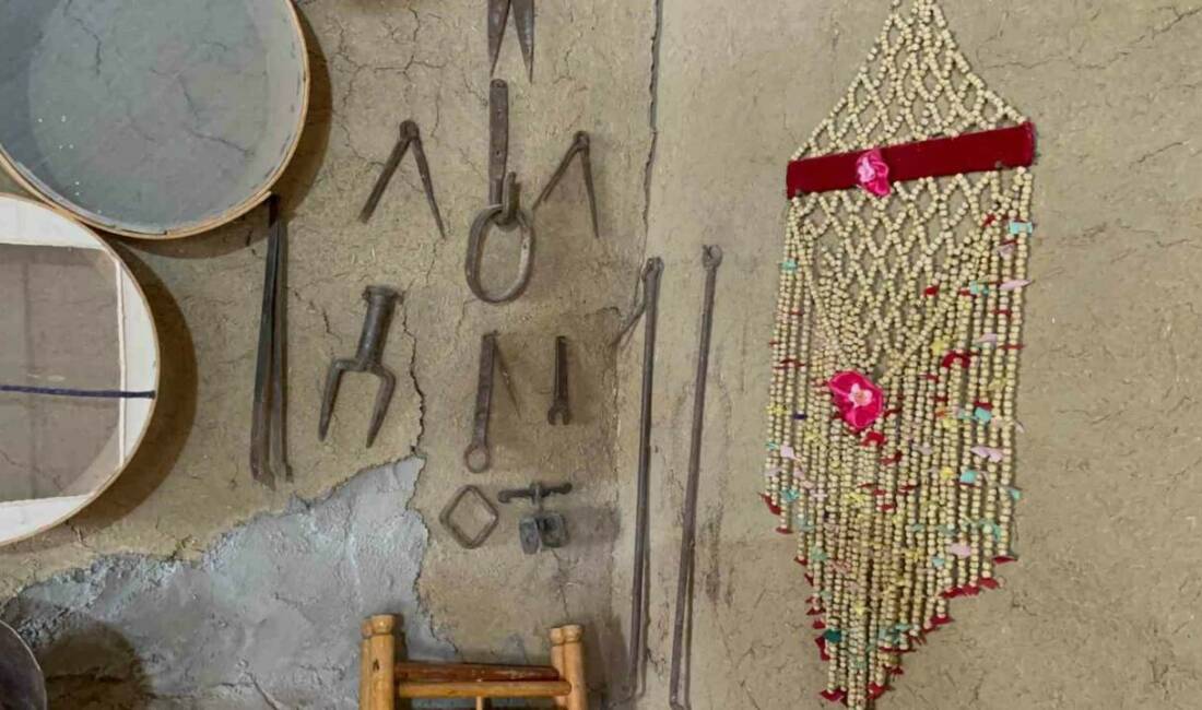 KIRŞEHİR (İHA) – Kırşehir’in Çiçekdağı ilçesinde yaşayan Hasan Tekin, dedesi