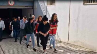 Balıkesir’de polis ekipleri fuhşun önüne geçebilmek adına kapsamlı bir operasyon