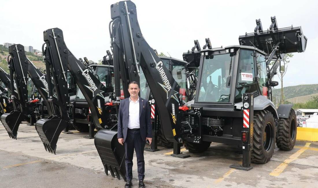 Koçarlı Belediye Başkanı Özgür Arıcı, Türkiye Belediyeler Birliği’nden belediyeye birer