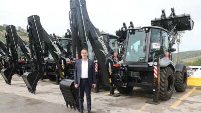 Koçarlı Belediye Başkanı Özgür Arıcı, Türkiye Belediyeler Birliği’nden belediyeye birer