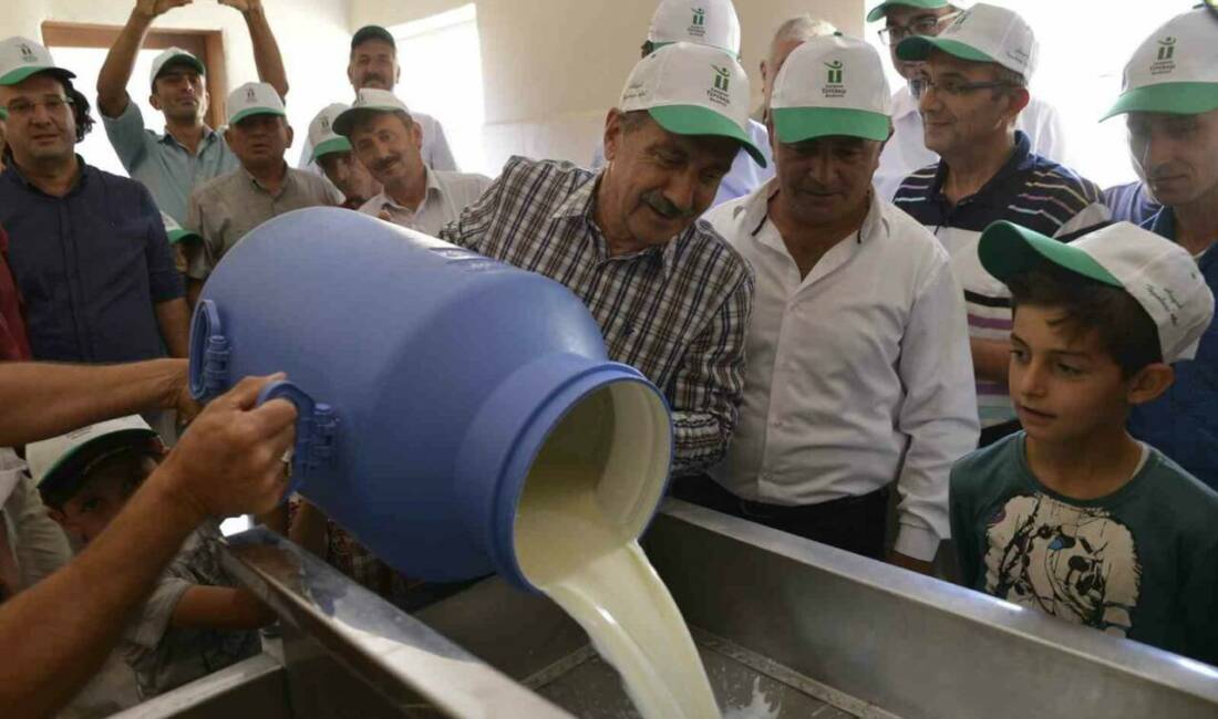 Tepebaşı Belediye Başkanı Dt. Ahmet Ataç, 1 Haziran Dünya Süt