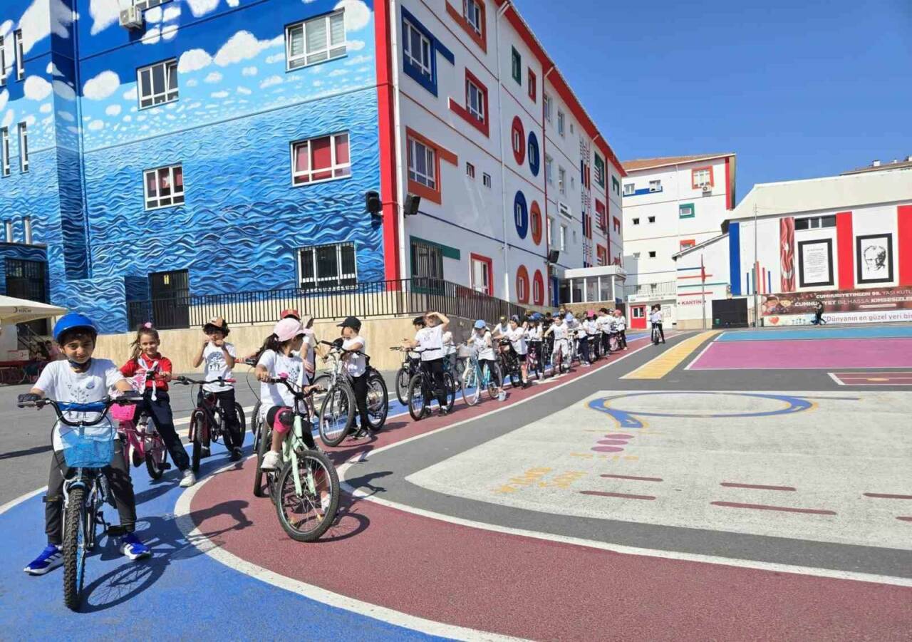 Beylikdüzü Büyükşehir İlkokulu’nda 3 Haziran Salı günü 09.00-12.00 saatleri arasında