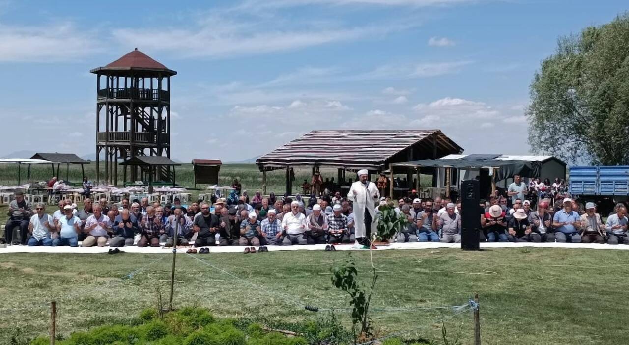 Konya’nın Beyşehir ilçesinde, Beyşehir Gölü kıyısında yer alan yerleşim merkezleri