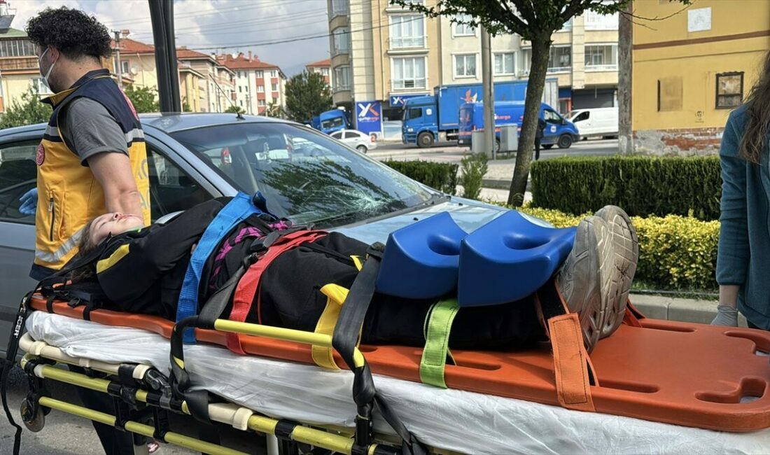 BOLU (AA) – Bolu’da otomobilin çarptığı anne ve 10 yaşındaki