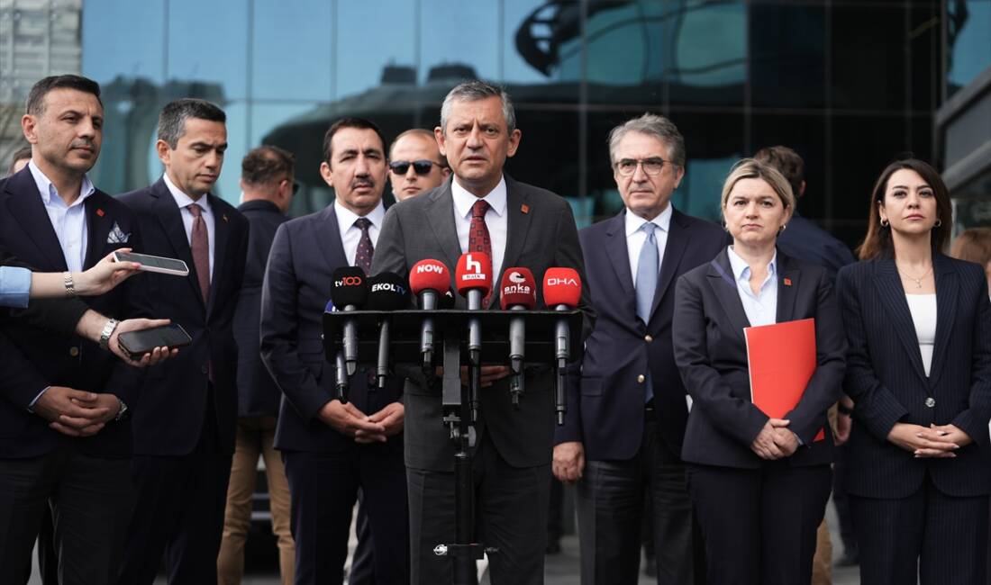 - "Sadece DİSK'i, HAK-İŞ'i, TÜRK-İŞ'i dinleyip, TİSK'i dinlemeyen bir süreci