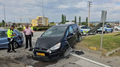 ÇORUM (AA) – Çorum’da iki otomobilin çarpışması sonucu 3 kişi