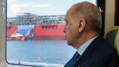 İSTANBUL (AA) – Cumhurbaşkanı Recep Tayyip Erdoğan, Türkiye’nin ilk yüzer