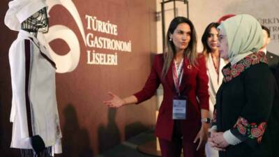 Cumhurbaşkanı Recep Tayyip Erdoğan’ın eşi Emine Erdoğan, Milli Eğitim Bakanlığı