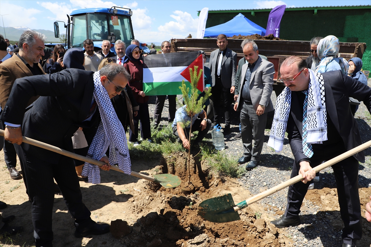 ERZURUM (AA) – Erzurum’da, Filistin halkının yaşadığı acılara dikkati çekmek