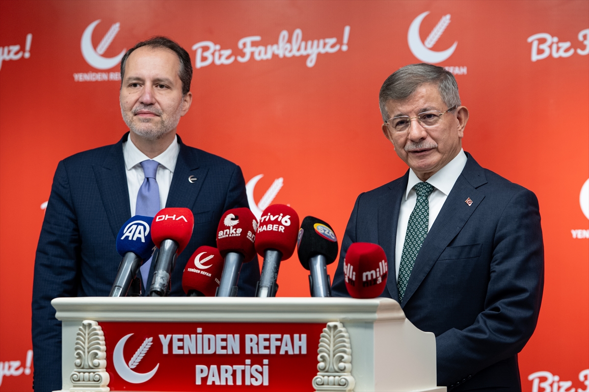 ANKARA (AA) – Gelecek Partisi Genel Başkanı Ahmet Davutoğlu, Yeniden