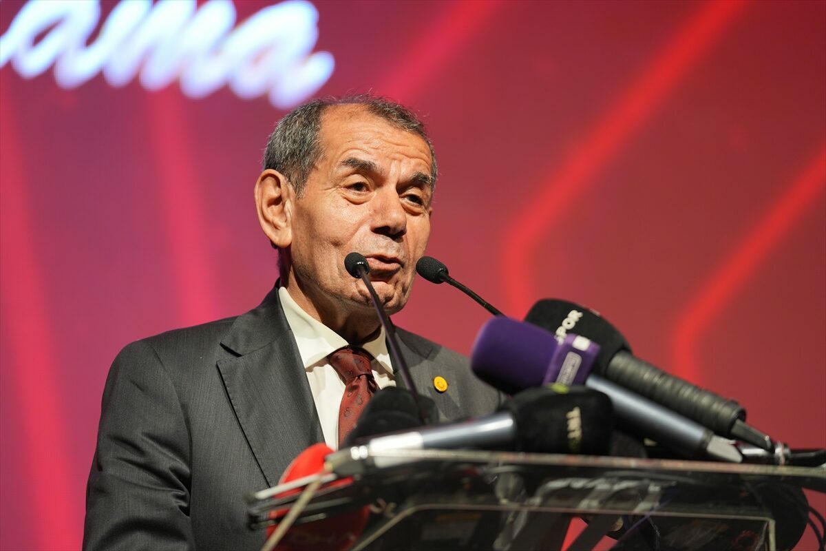 - Galatasaray Kulübü Başkanı Dursun Özbek:
"Kardeşlik ve sevgi iklimi içinde