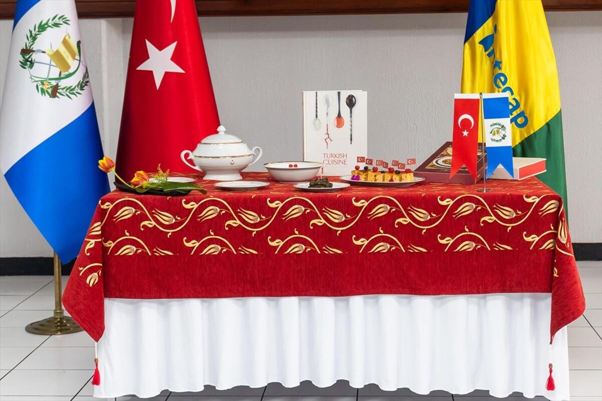 GUATEMALA (AA) – Orta Amerika ülkesi Guatemala’da, Türk mutfağından lezzetler