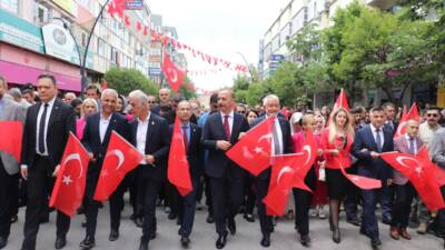 ISPARTA (AA) – Isparta’da düzenlenen 2025 Uluslararası Gül Festivali’nin açılışı