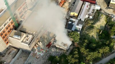 İSTANBUL (AA) – İstanbul Üniversitesi-Cerrahpaşa’nın Avcılar Yerleşkesi’ndeki depoda çıkan yangın