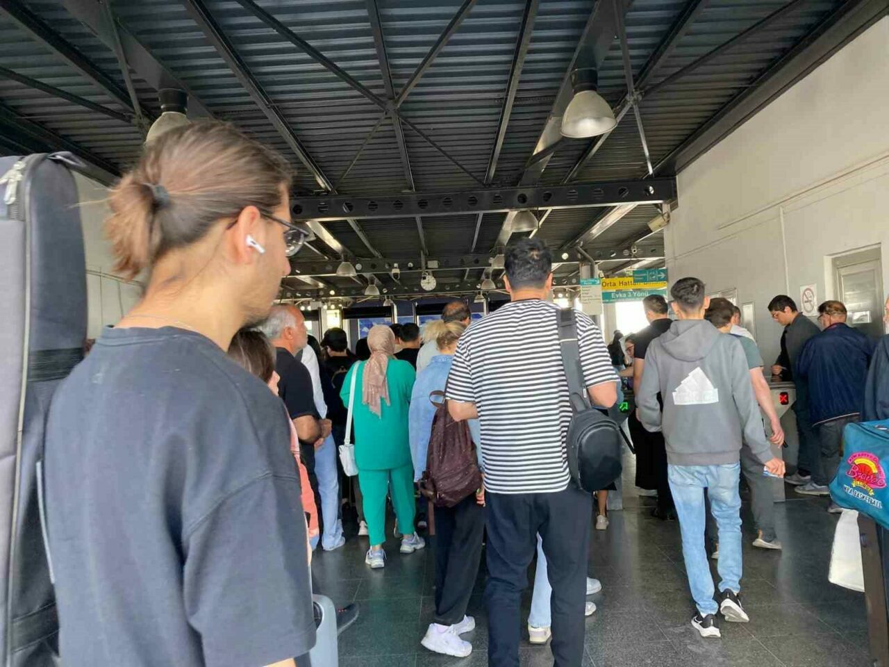 İzmir Büyükşehir Belediyesi ile DİSK Genel-İş Sendikası arasında 23 bin