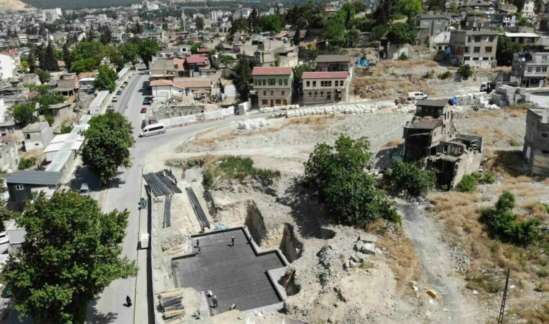 Deprem bölgesi Kahramanmaraş’ta yürütülen yerinde kentsel dönüşüm çalışmaları hızla ilerken,