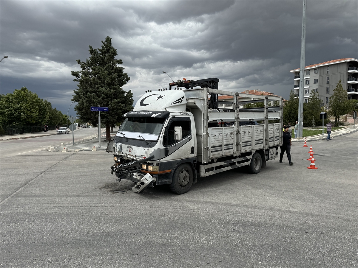 KARAMAN (AA) – Karaman’da özel eğitim öğrencilerini taşıyan okul servis