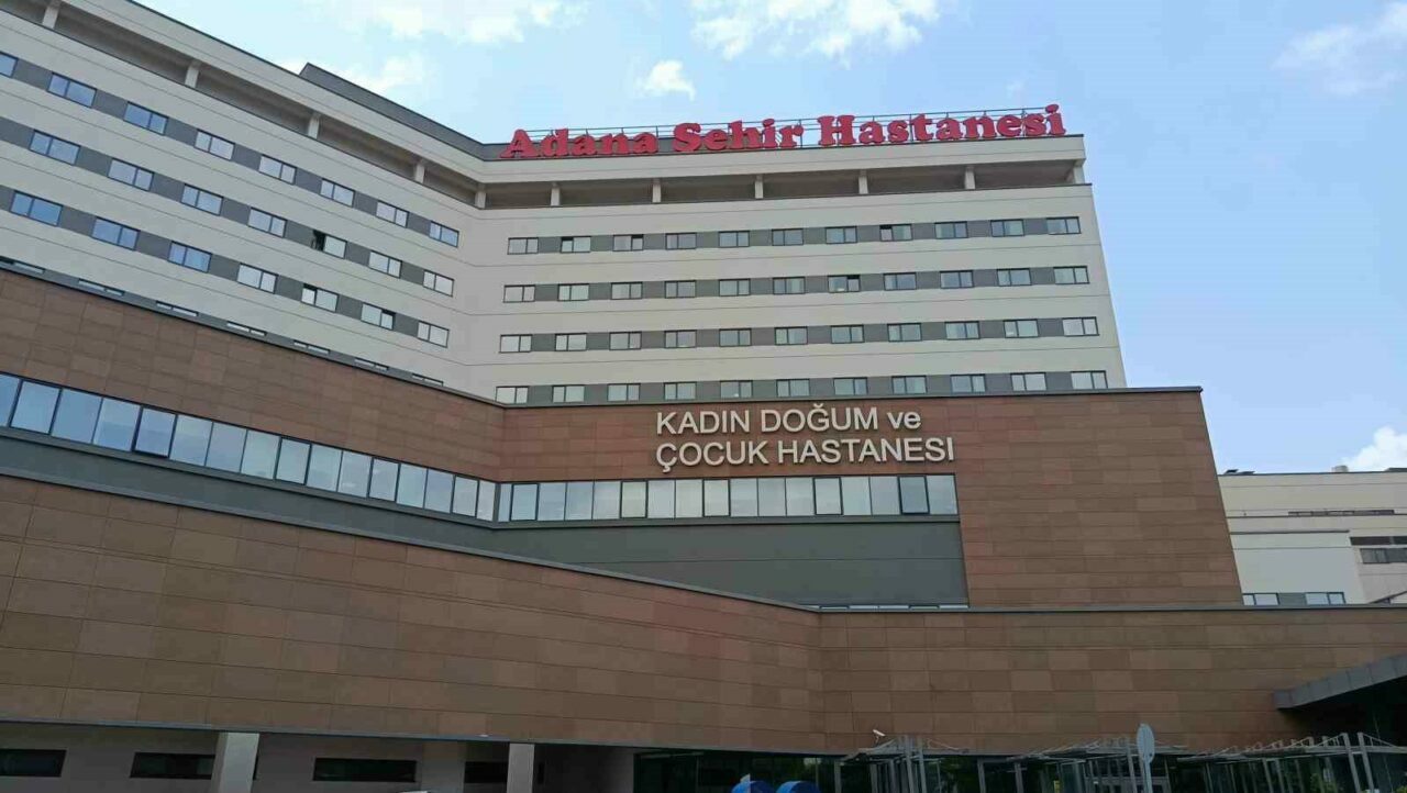 Adana’da 8 ay önce geçirdiği trafik kazasında ağır yaralanarak bitkisel