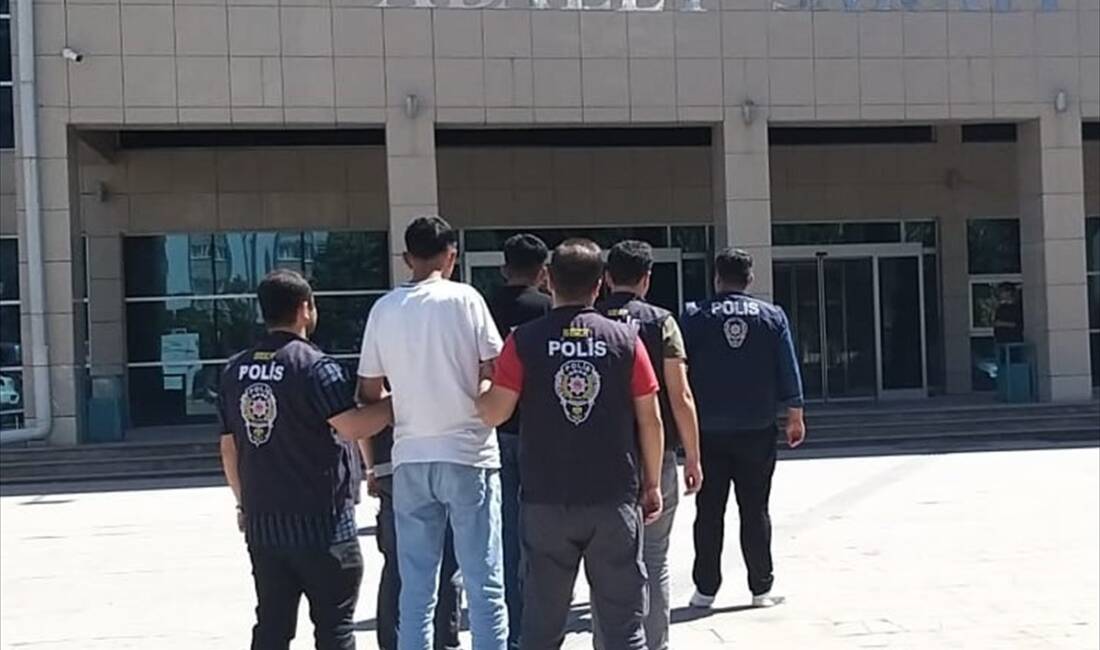 KİLİS (AA) – Kilis merkezli düzenlenen nitelikli dolandırıcılık operasyonunda 7