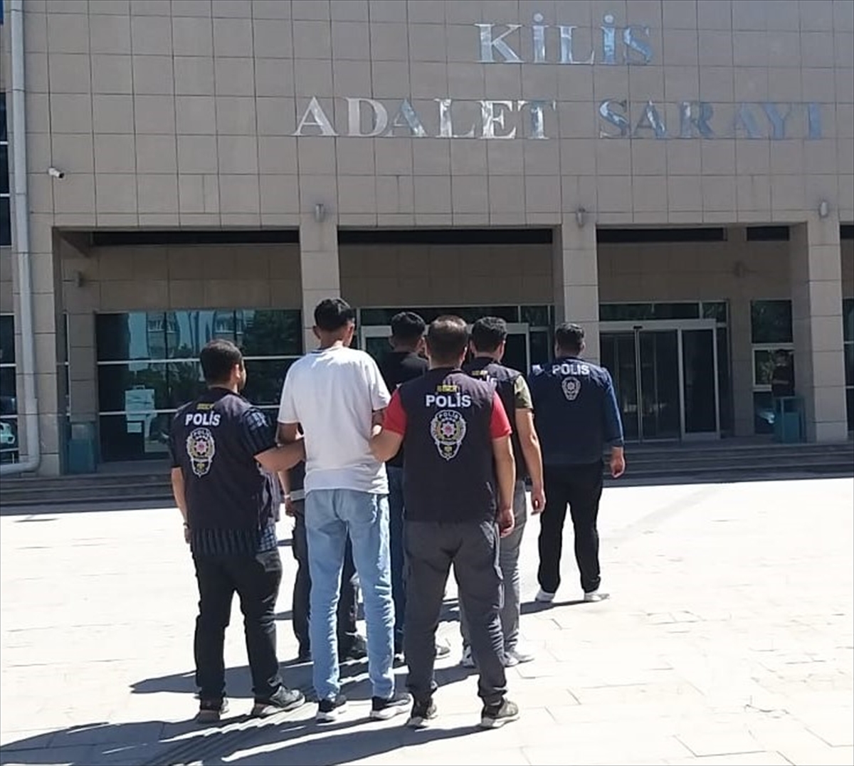 KİLİS (AA) – Kilis merkezli düzenlenen nitelikli dolandırıcılık operasyonunda 7