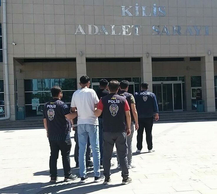 Kilis’te internet dolandırıcılığı ve yasa dışı bahis suçlarına yönelik operasyonda