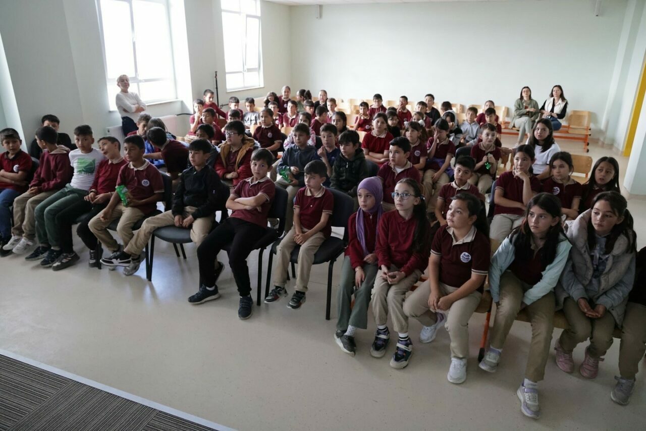 Kütahya Belediyesi, çevre bilincini artırmak ve sıfır atık anlayışını toplum