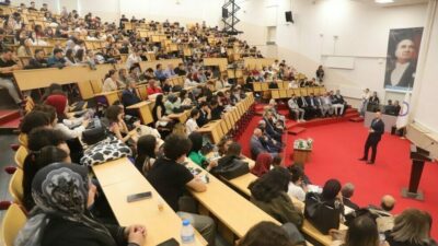 Kütahya Dumlupınar Üniversitesi’nde (DPÜ) düzenlenen “İş bulmak mı, iş kurmak