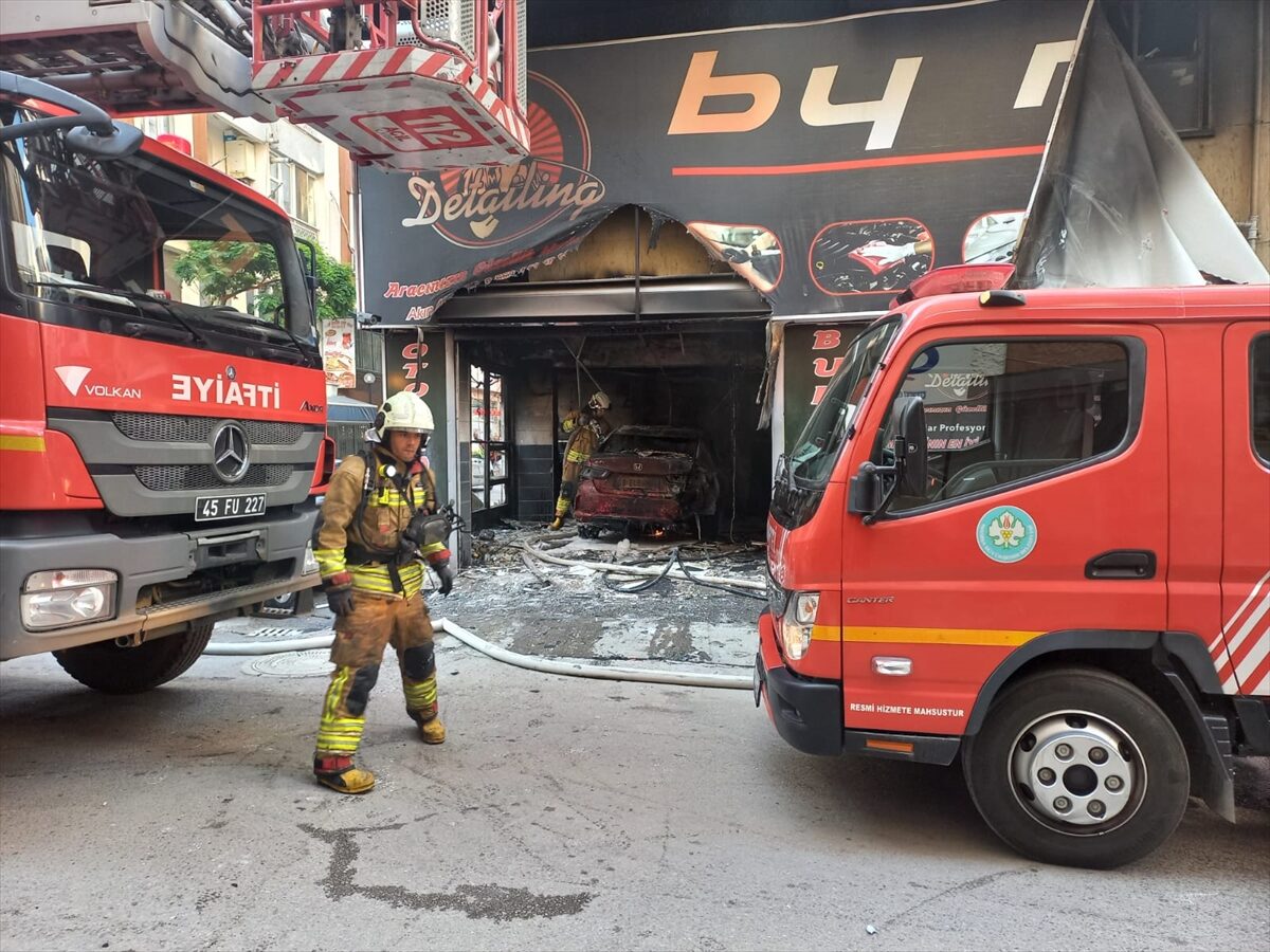 MANİSA (AA) – Manisa’nın Şehzadeler ilçesinde oto yıkamacıda çıkan yangında