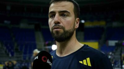 Fenerbahçe Erkek Basketbol Takımı’nın kaptanı Melih Mahmutoğlu, takımın sezon içerisinde
