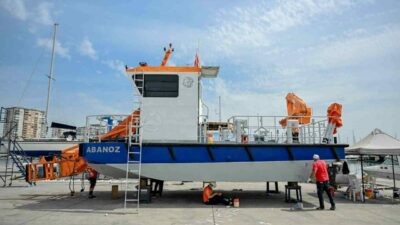 Mersin Büyükşehir Belediyesi, deniz denetim ve temizlik araçlarının bakım, onarım