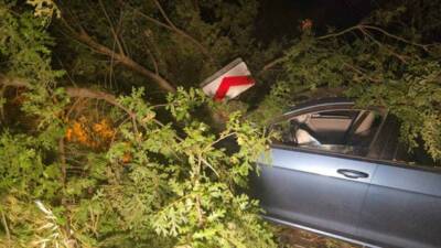 Bursa’nın Orhangazi ilçesinde motosiklet ile otomobil çarpıştı. Yaşanan kazada kontrolden
