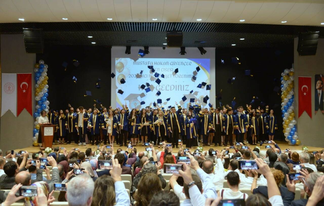 Mustafa Hakan Güvençer Fen Lisesi öğrencileri, 15 Temmuz Şehitleri ve