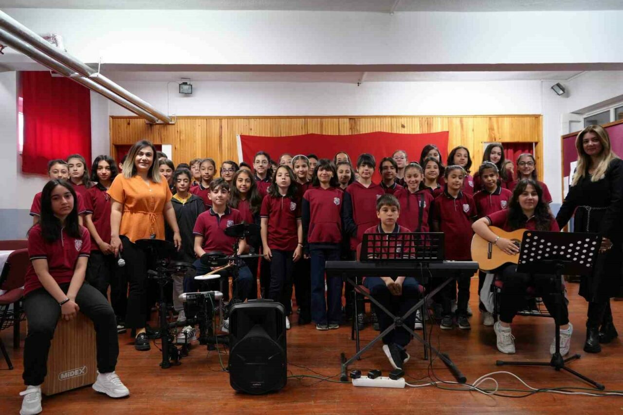 2024-2025 eğitim öğretim yılında Erzincan Valiliği himayelerinde Erzincan’daki 16 okulda