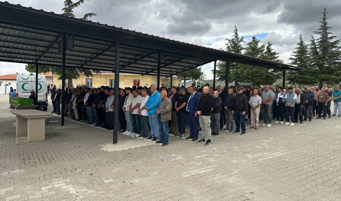 NEVŞEHİR (AA) – Nevşehir’deki zincirleme trafik kazasında ağır yaralanan bebek,