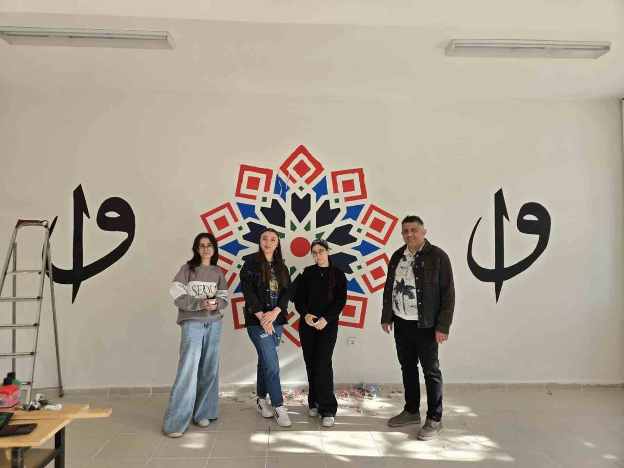 Kütahya Dumlupınar Üniversitesi Gediz Meslek Yüksekokulu Grafik Tasarımı Programı öğrencileri,