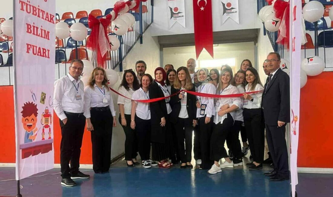 Manisa’nın Yunusemre ilçesinde bulunan Şehit Ömer Halisdemir Ortaokulu’nda TÜBİTAK 4006-A