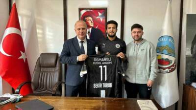 Osmaneli Akademi Spor Kulübü Başkanı Tarıkcan Turgut ve Başkan Yardımcısı