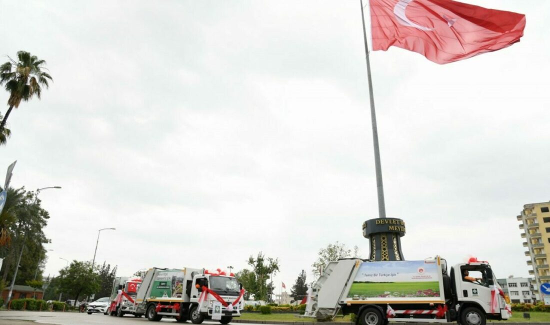 Osmaniye Belediyesi, hizmet kapasitesini artırmak için 10 çöp kamyonu, 2