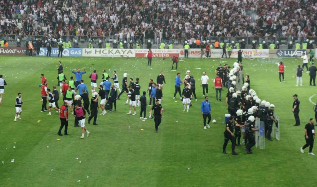 Elazığspor’a olaylı Vanspor FK maçının cezası ağır oldu. Nesine 2.