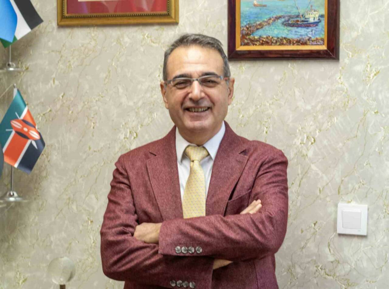 Duyulmayan seslerin, anlaşılmayan derslere neden olduğunu belirten Ear Technic-Si-Ser İşitme